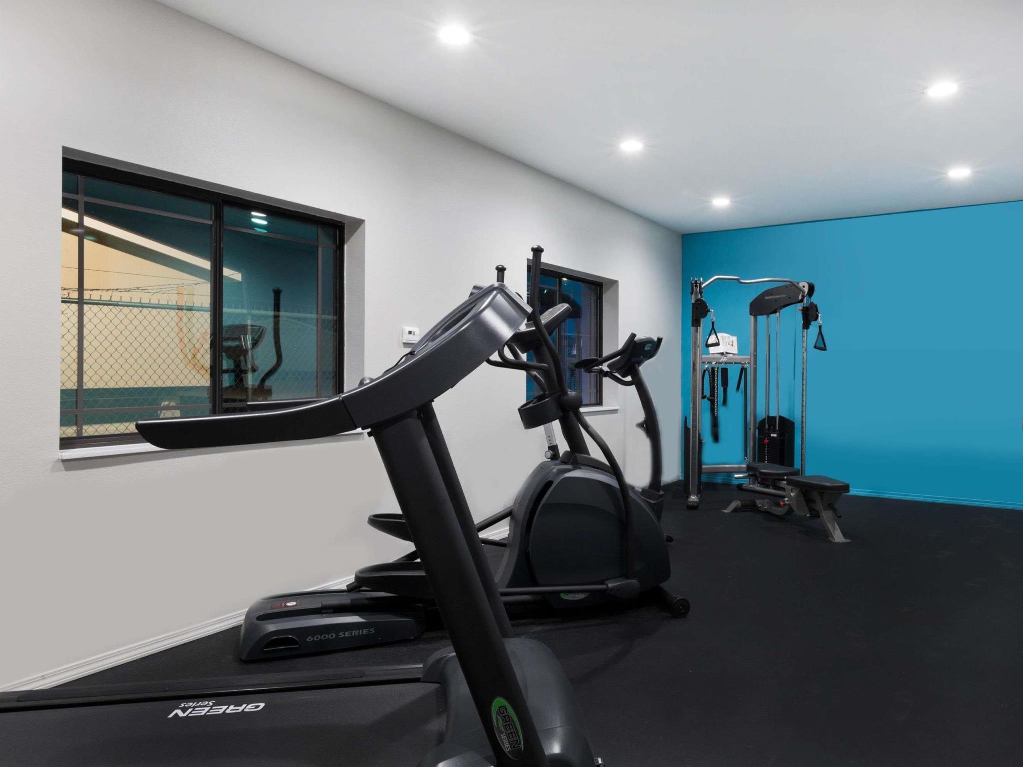 Baymont By Wyndham Bryan College Station Hotel Bagian luar foto
